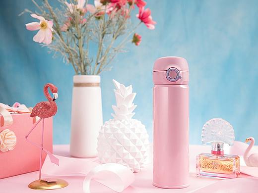 保温杯（个人主页-ZNTEwODAzNTI=） - 产品摄影 - 站酷设计师zzw744原创素材 - 站酷ZCOOL