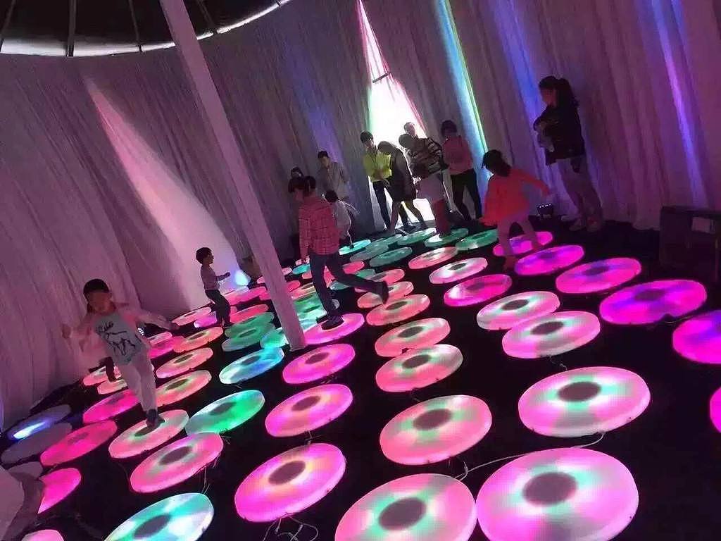 室外彩色圆舞曲 多人彩色跑 互动道具租凭