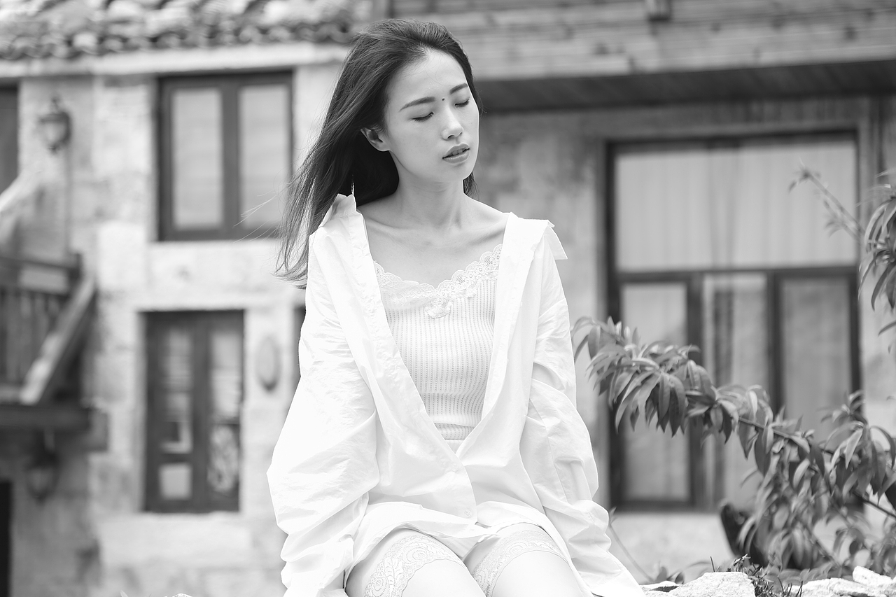 无彩色（图ZMTE2MjI4NTky） - 人像摄影 - 站酷设计师恐高的大长腿原创素材 - 站酷ZCOOL