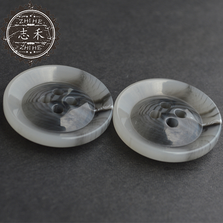 志禾 亮面两眼黑灰色棒花西装风衣毛呢大衣树脂纽扣