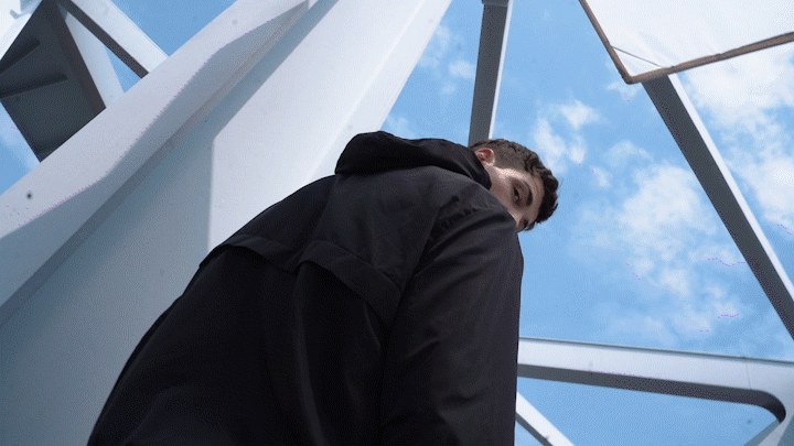 LABIN x GUZI |  GUZI 颈部风扇视觉广告