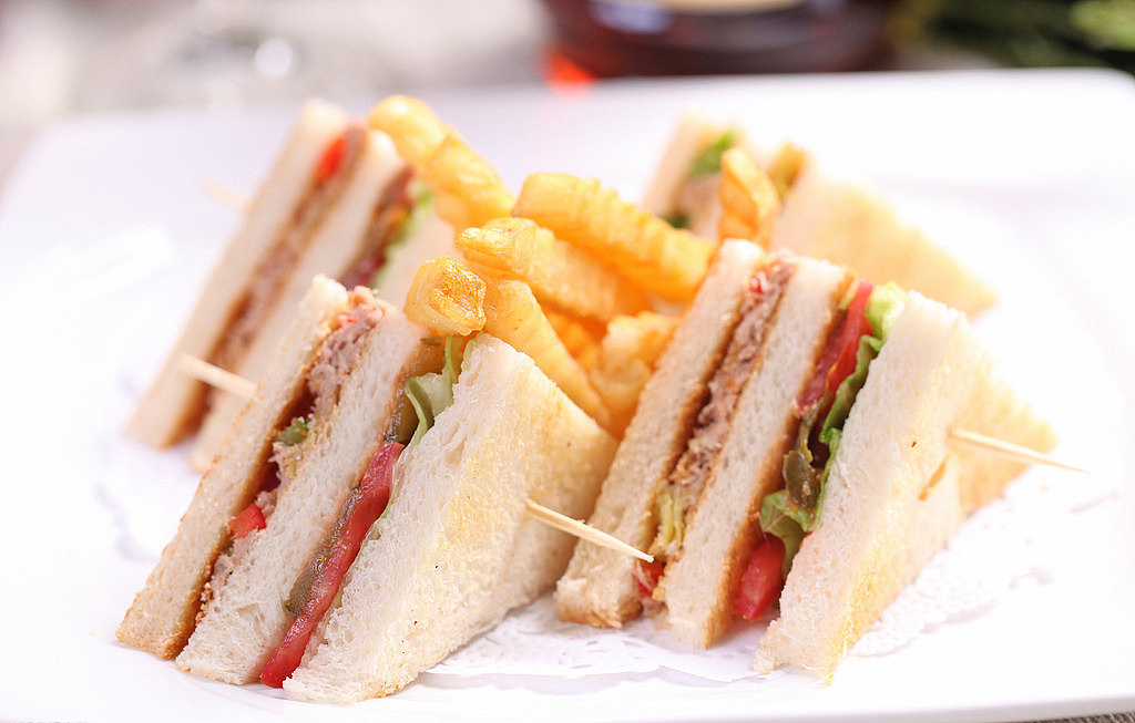 郑州艾朵堡美食三明治