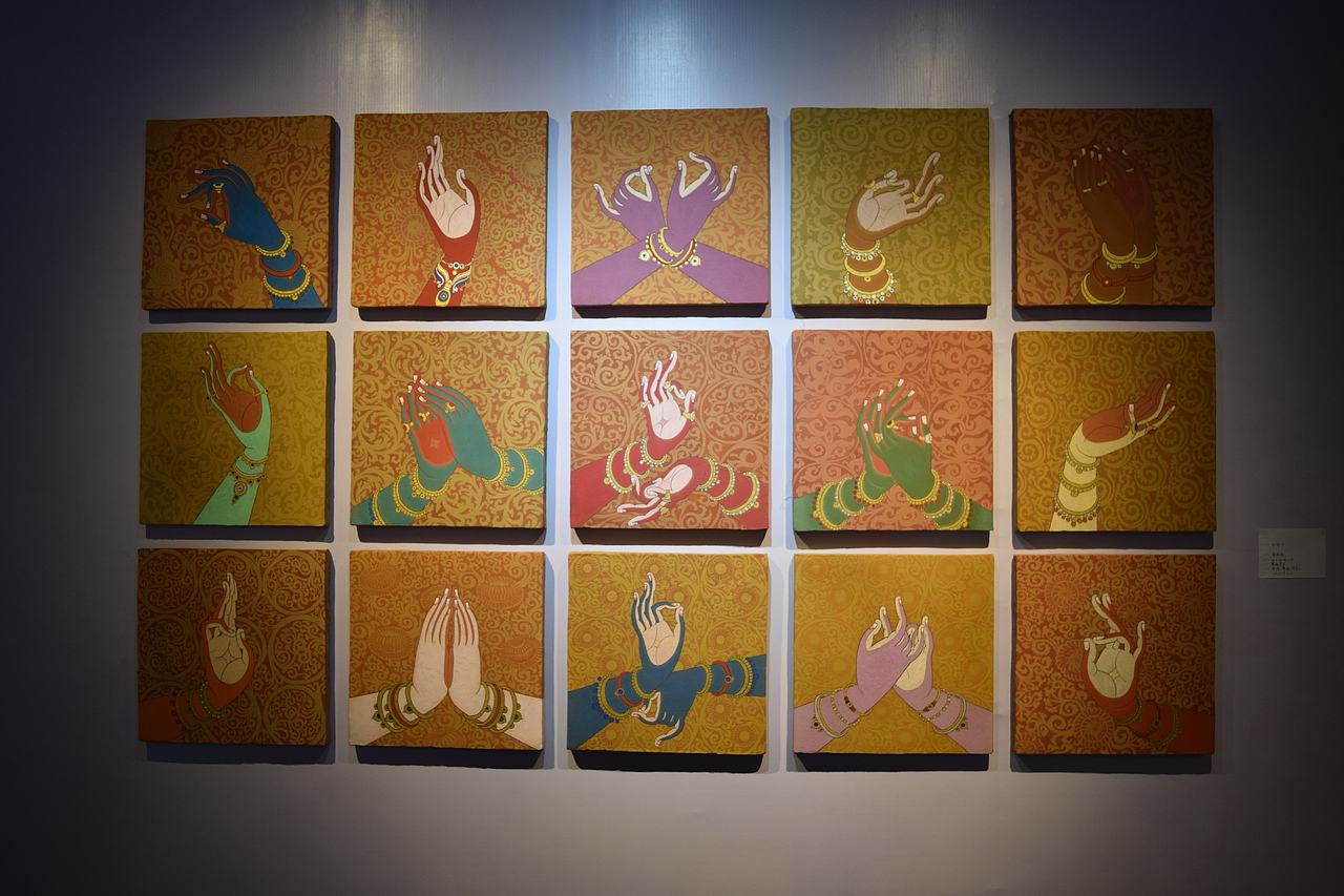 作品名称:《印》
作者姓名:奉玲玲<br>材料尺寸:40*40cm*15<br>指导老师:李靖、廖建、成肖玉<br>联系电话:17623594231