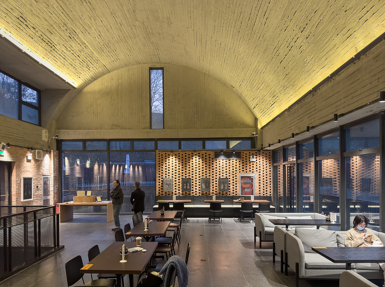 南京先锋汤山矿坑书店（图ZMzI0MTk3NDgw） - 环境/建筑摄影 - 站酷设计师梁文军原创素材 - 站酷ZCOOL