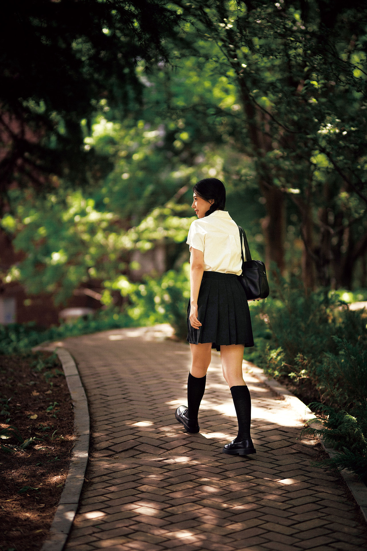 阳光下的你（图ZMjYxODk4Mzg0） - 人像摄影 - 站酷设计师韩非同原创素材 - 站酷ZCOOL