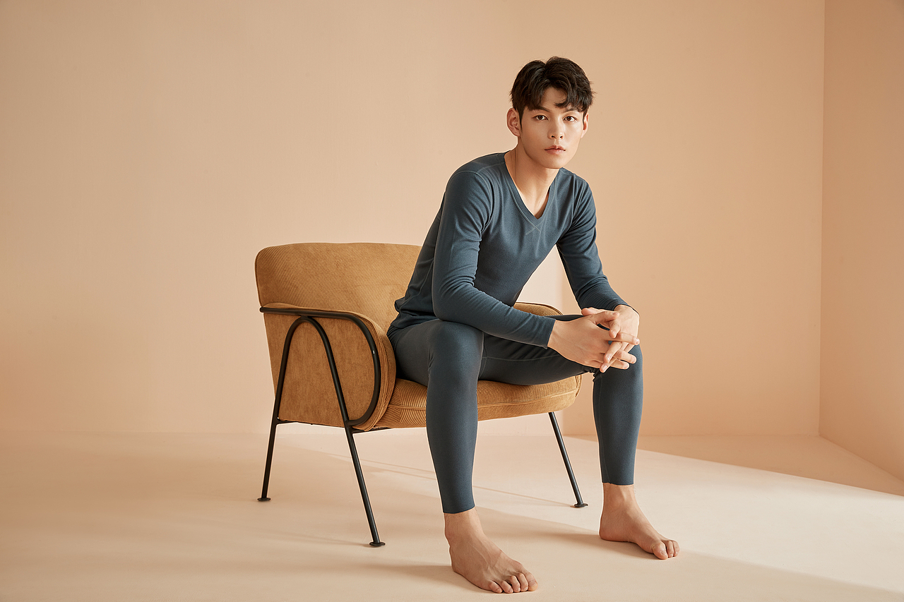 内衣加绒蚕丝无痕自发热秋冬季秋衣秋装打底衫（图ZMjczODAwNzMy） - 品牌 - 站酷设计师罗捷广告原创素材 - 站酷ZCOOL