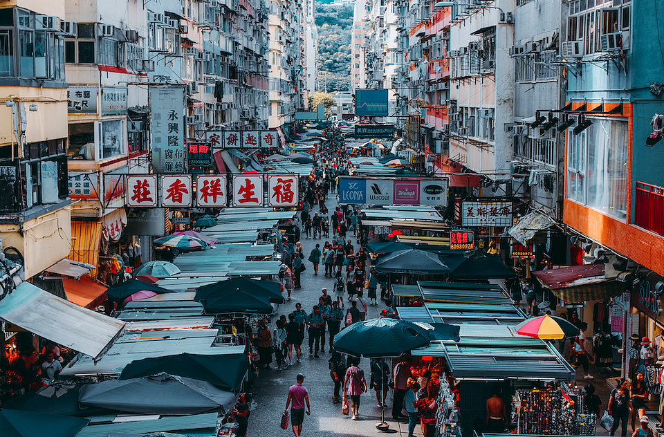 学会这样的港风电影感色调,用你的照片讲故事