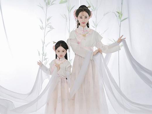 天香国色古装摄影-【全家福】