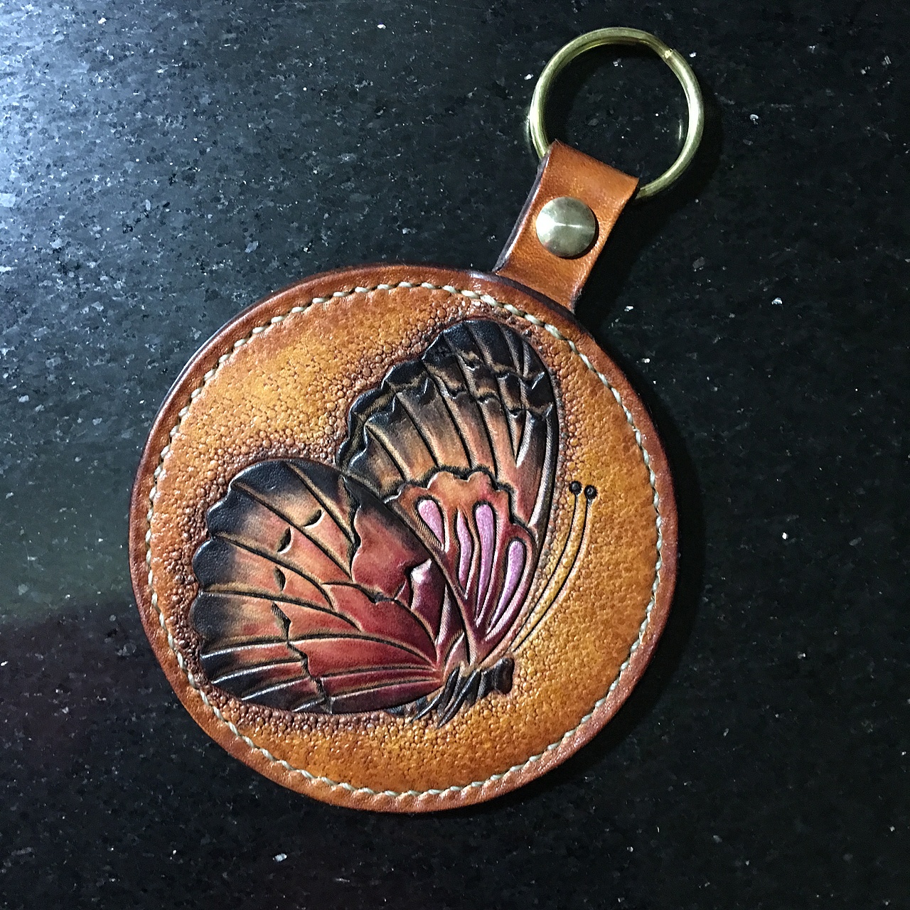 蝴蝶飞飞钥匙挂件（图ZOTQ1Mjc3NDA=） - 工艺品设计 - 站酷设计师斑寅原创素材 - 站酷ZCOOL