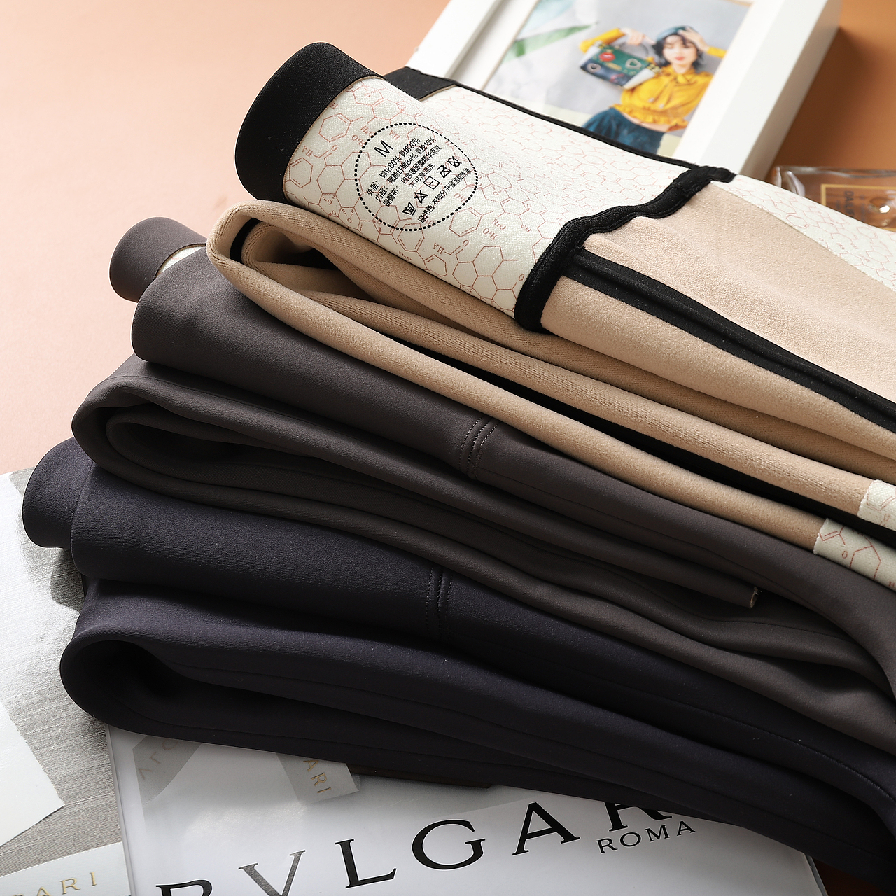 创意平铺挂拍（图ZMzU1NTcwNTQ0） - 产品摄影 - 站酷设计师DONG东川原创素材 - 站酷ZCOOL