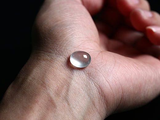 聚翠光廊—翡翠摄影—木那蛋面戒面（个人主页-ZNTYyOTU1NDA=） - 时尚/艺术摄影 - 站酷设计师聚翠光廊原创素材 - 站酷ZCOOL