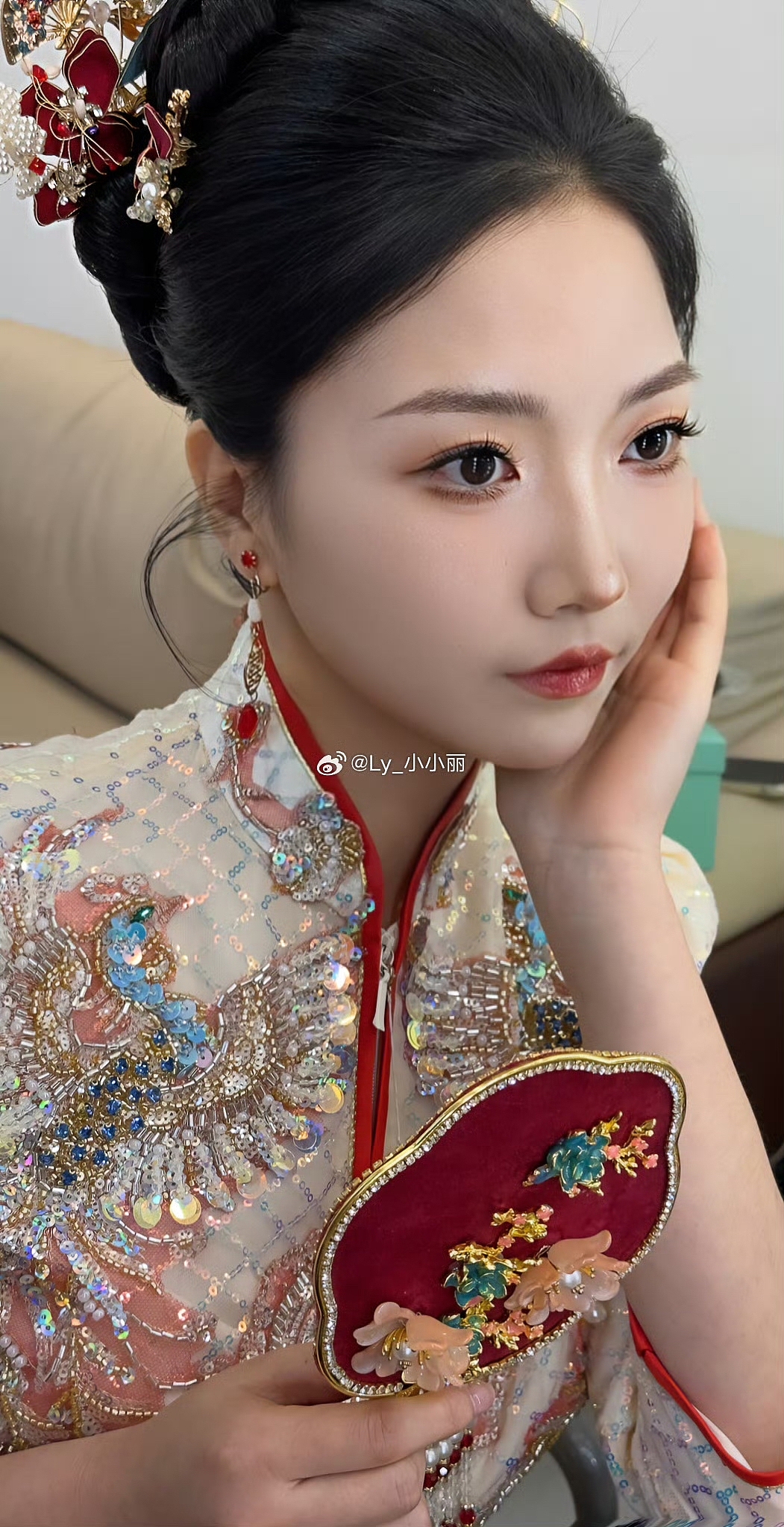 最美新娘，新婚快乐永远幸福(๑╹◡╹)ﾉ"""