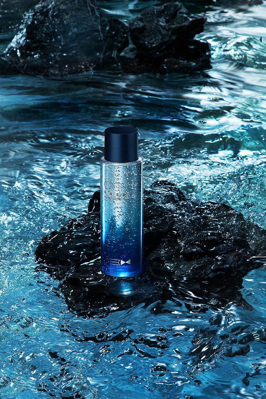 爽肤水创意拍摄（图ZMTU3MTgwOTUy） - 产品摄影 - 站酷设计师摄影师_晶原创素材 - 站酷ZCOOL