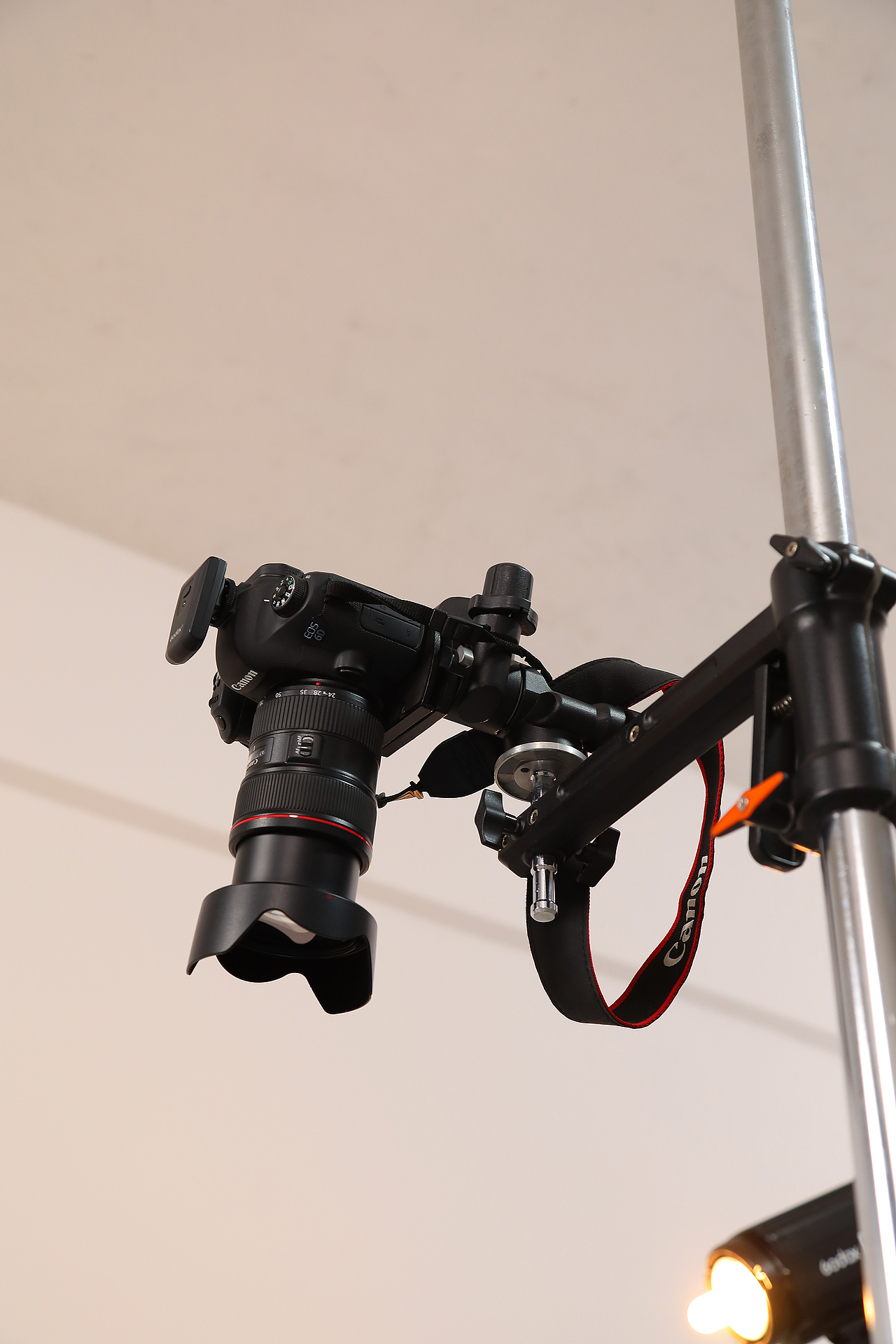 【313期】卸妆液水波纹效果拍摄教程（图ZMjI3MjM3OTQw） - 产品摄影 - 站酷设计师亮影图摄影道具原创素材 - 站酷ZCOOL