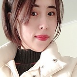 咳着瓜子的猫的头像