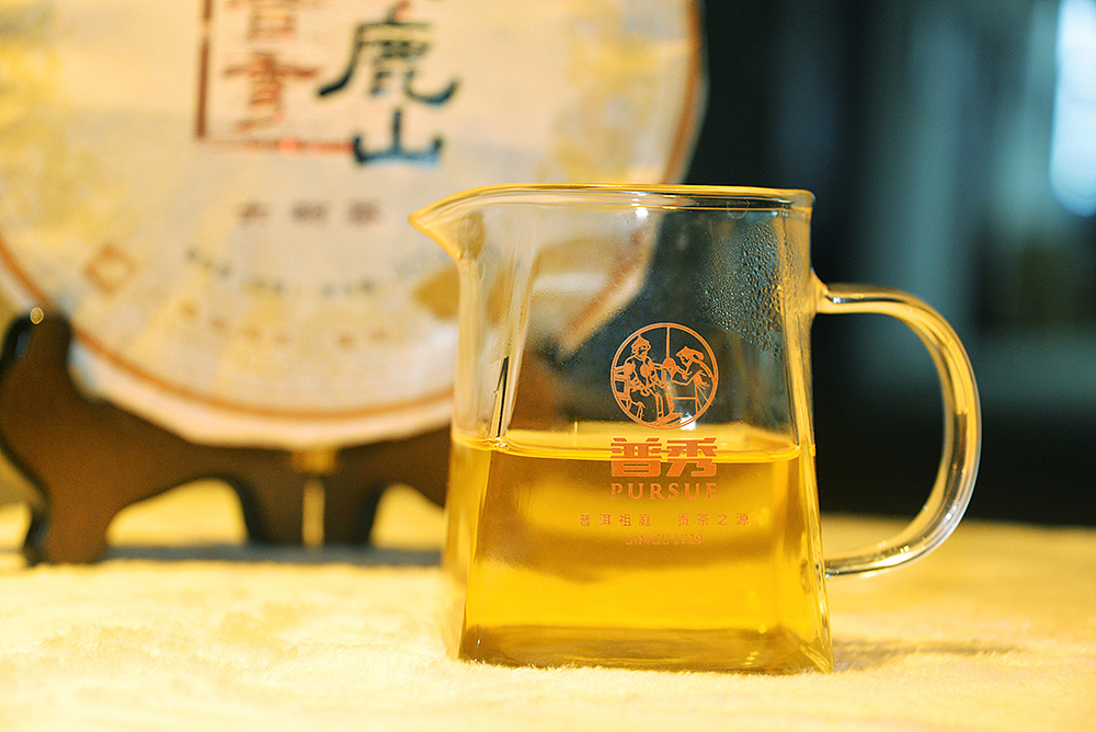 普秀困鹿山——普洱茶包装