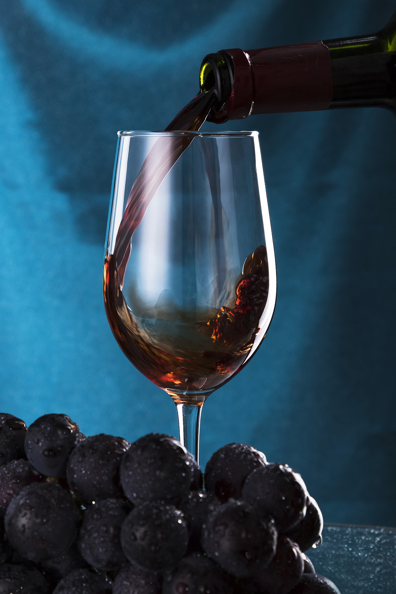 憂郁的紅酒（圖ZMTE2NTI4Njk2） - 產(chǎn)品攝影 - 站酷設(shè)計師林中蟬原創(chuàng)素材 - 站酷ZCOOL