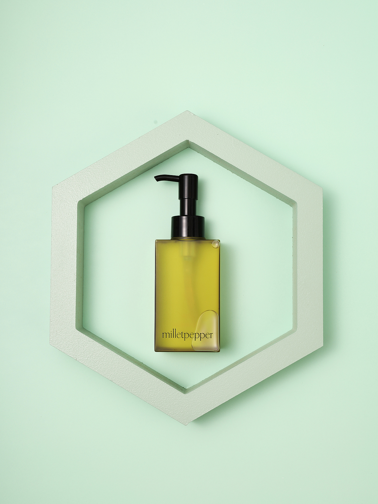 化妆品（图ZMjQwNTY4MDI0） - 产品摄影 - 站酷设计师叶云熙原创素材 - 站酷ZCOOL