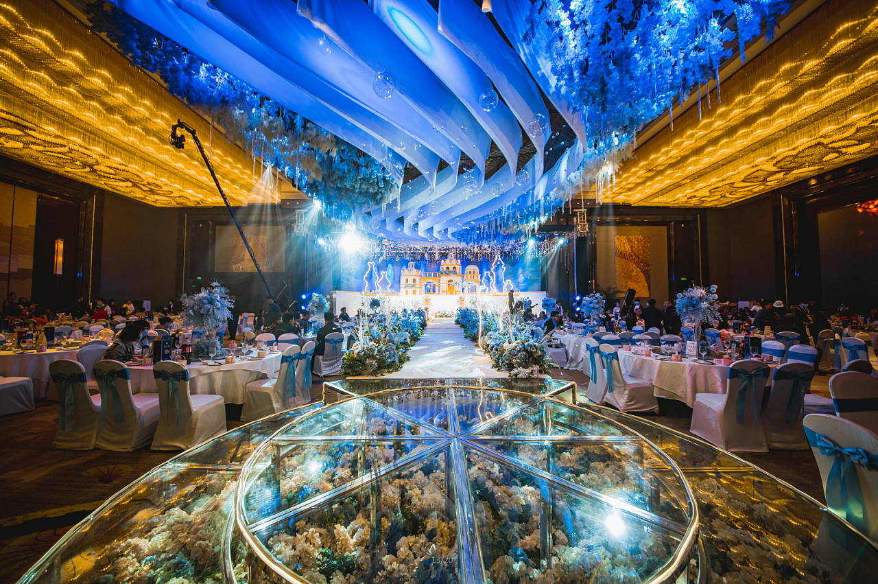 蓝色梦幻城堡婚礼设计