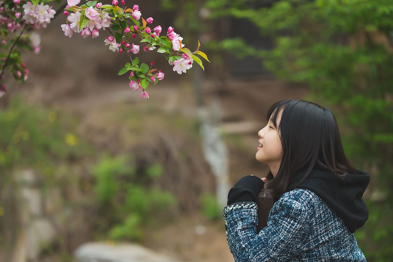 去年今日此门中，人面桃花相映红。（图ZMjUwNTU3MTAw） - 人像摄影 - 站酷设计师RGBorCMYK原创素材 - 站酷ZCOOL