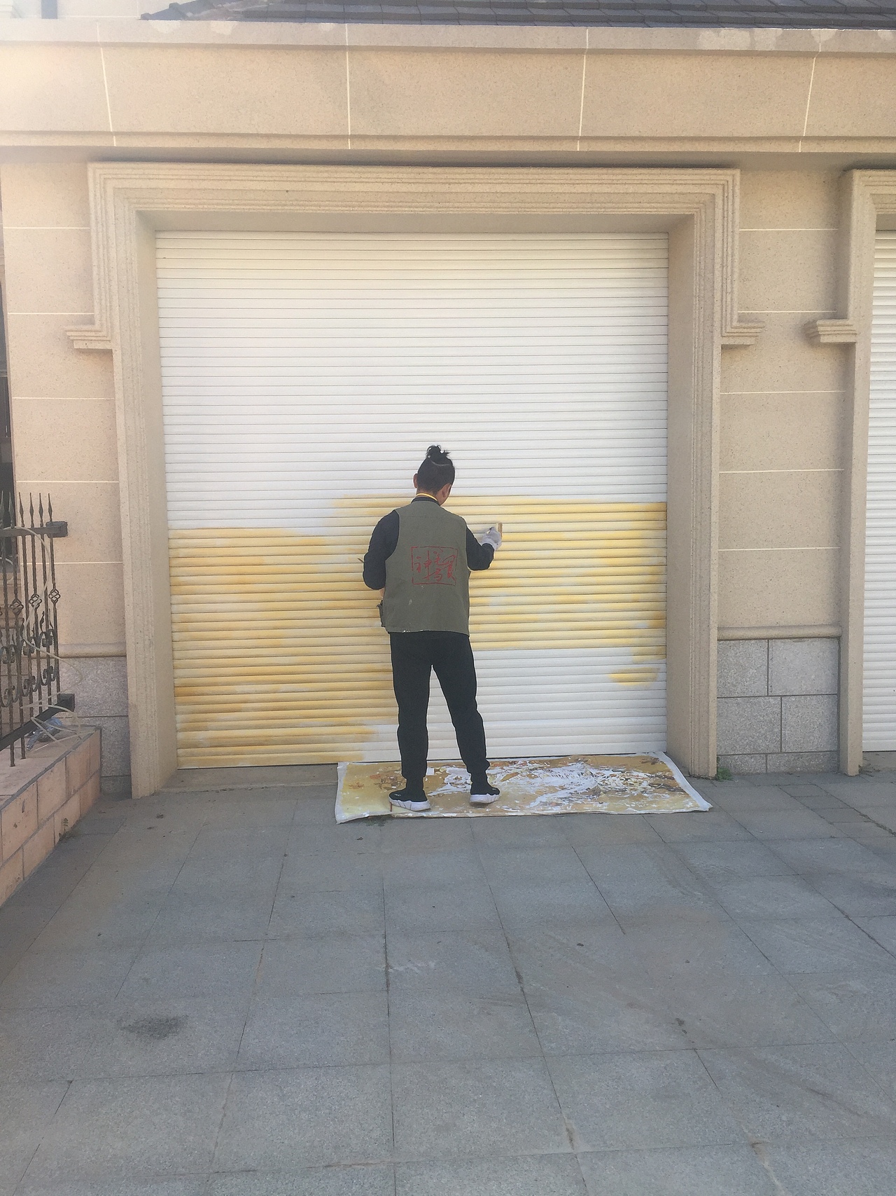 南京马良墙绘壁画作品狮子戏绣球卷帘门彩绘