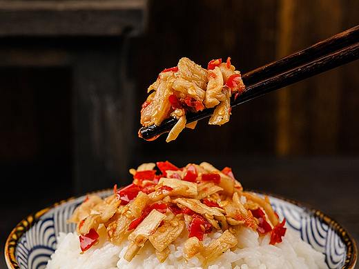 香麻油拌萝卜条干萝卜咸菜红油萝卜条下饭菜下酒菜酱菜