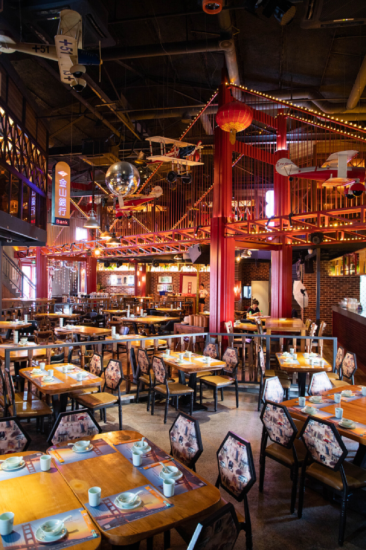 美國最受歡迎的中餐館开到上海了 去吃谢耳朵同款套餐-香港商報