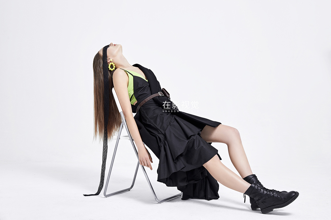 时尚摄影平面女装人像外模在影视觉