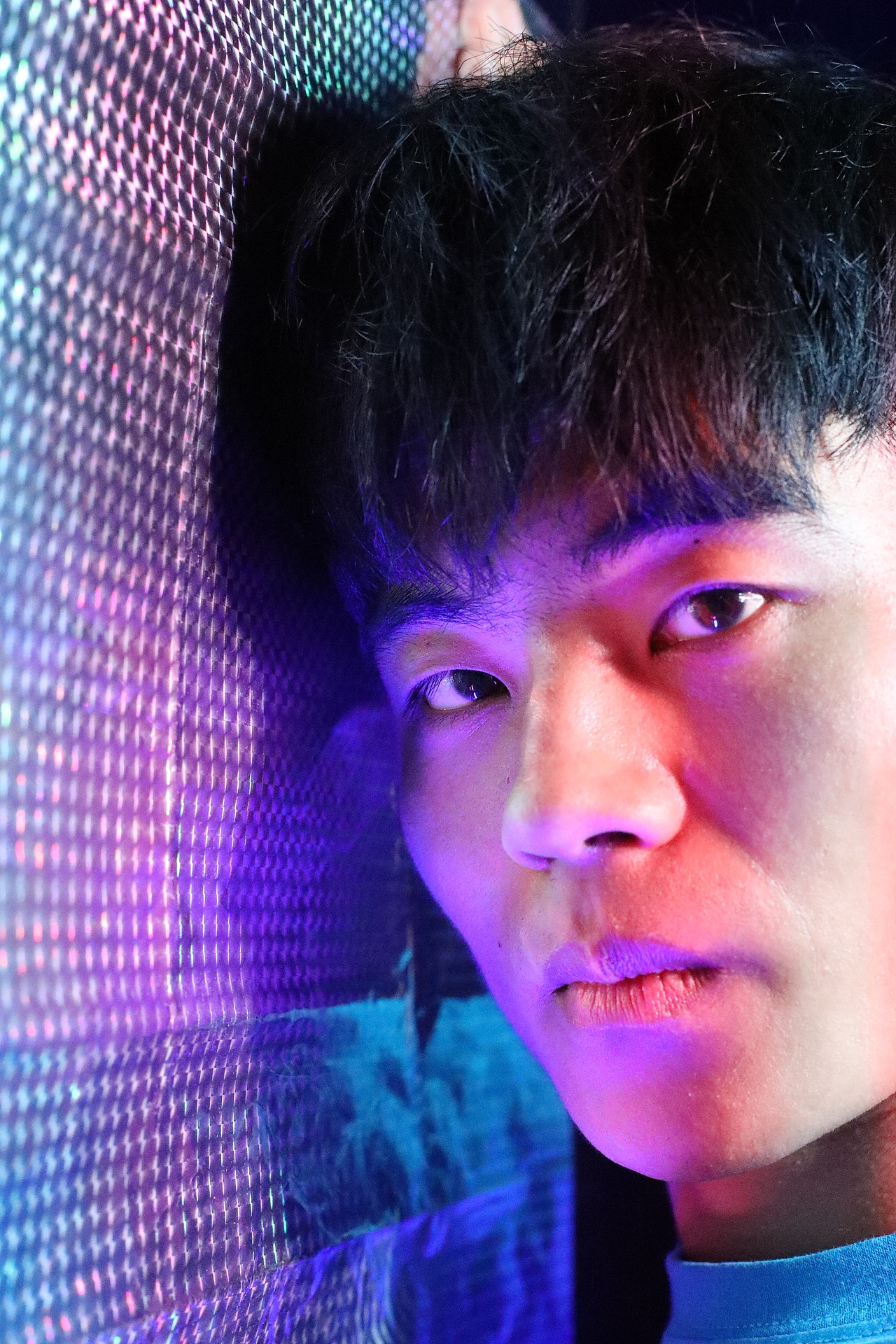 街舞工作室的炫彩霓虹风