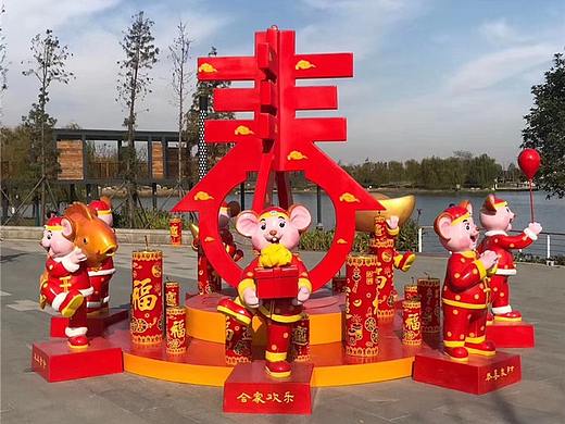元旦主题玻璃钢卡通老鼠雕塑商场入口装饰