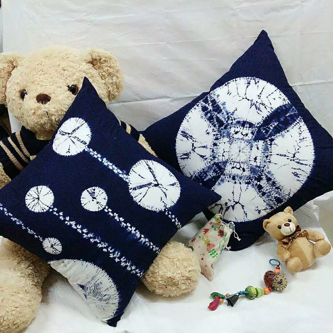 扎染抱枕