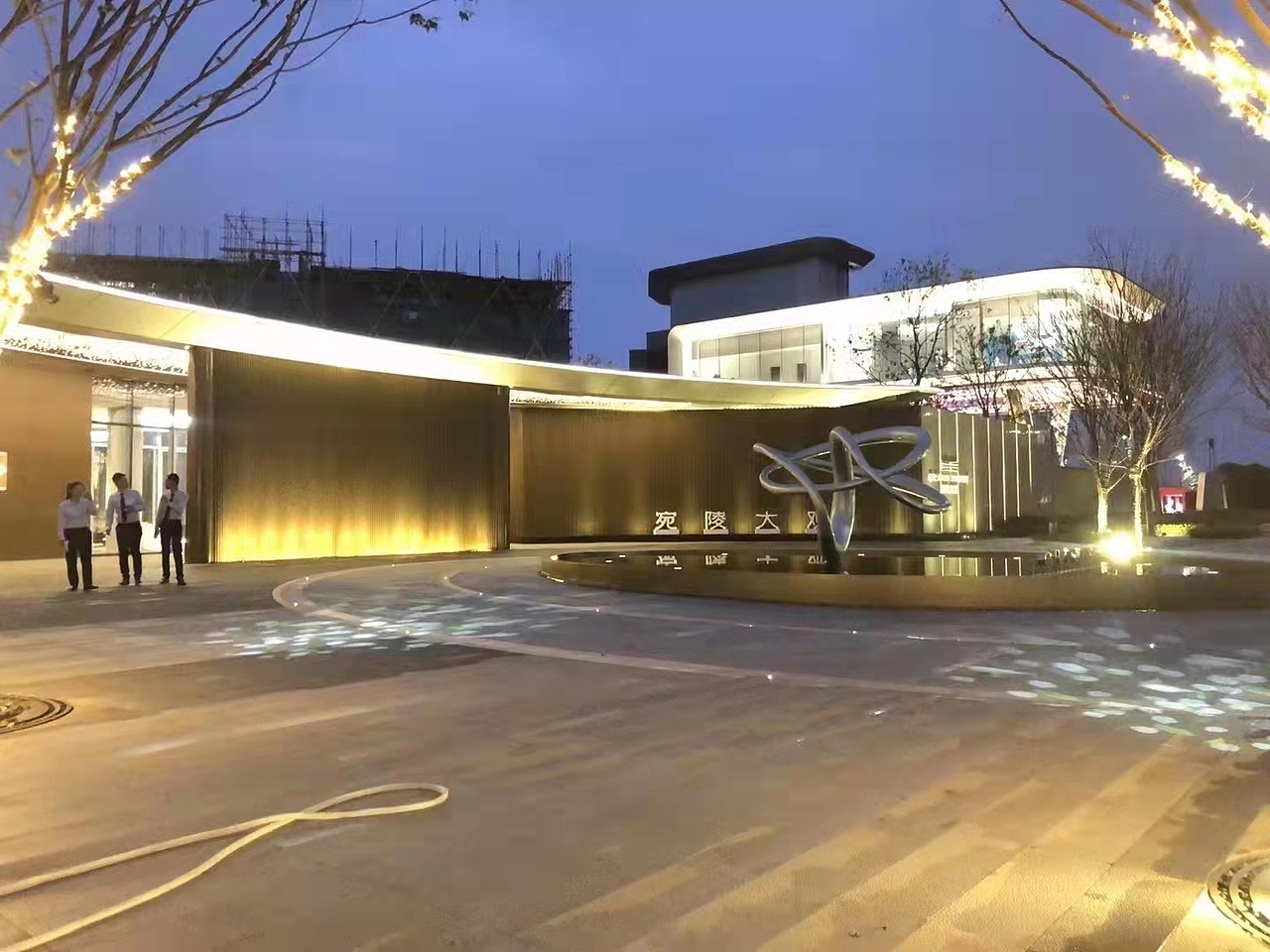 佛山户外不锈钢酒店雕塑 酒店大堂公园摆件