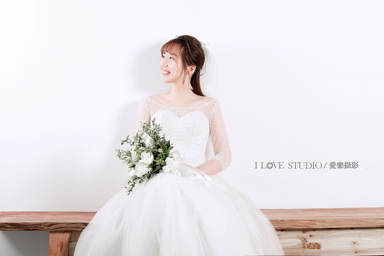 爱乐摄影原创作品——《湖边风情》