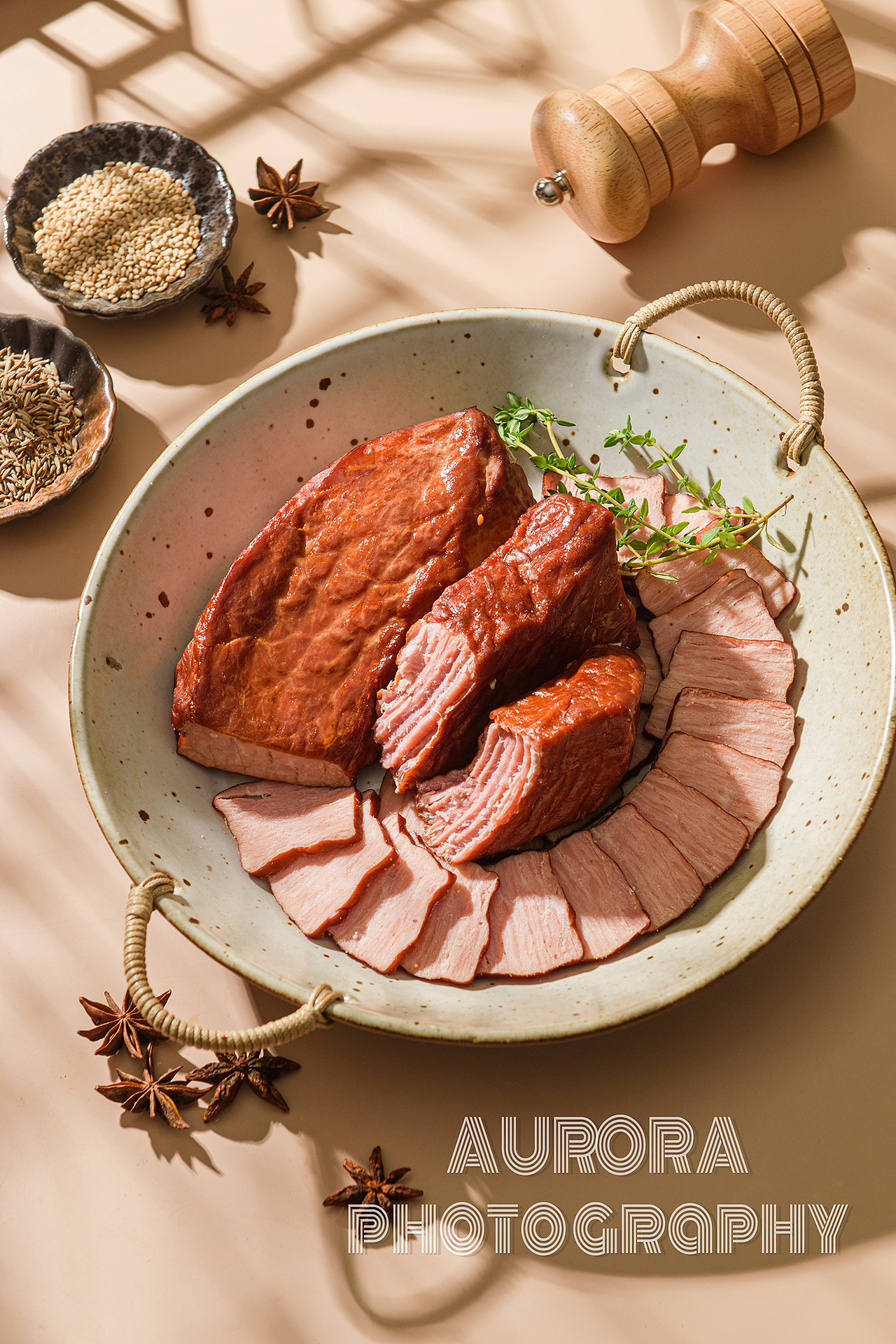 熟食孜然里脊原味烤肉【沈阳美食静物产品摄影】_北极光nick-站酷zcoo