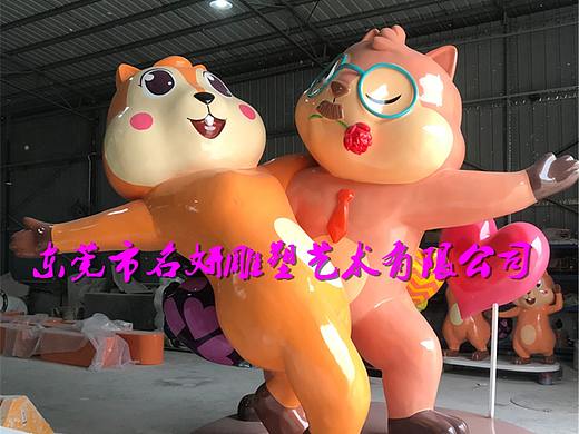 顶尖潮流时尚形象卡通玻璃钢吉祥物雕塑征服全场观众