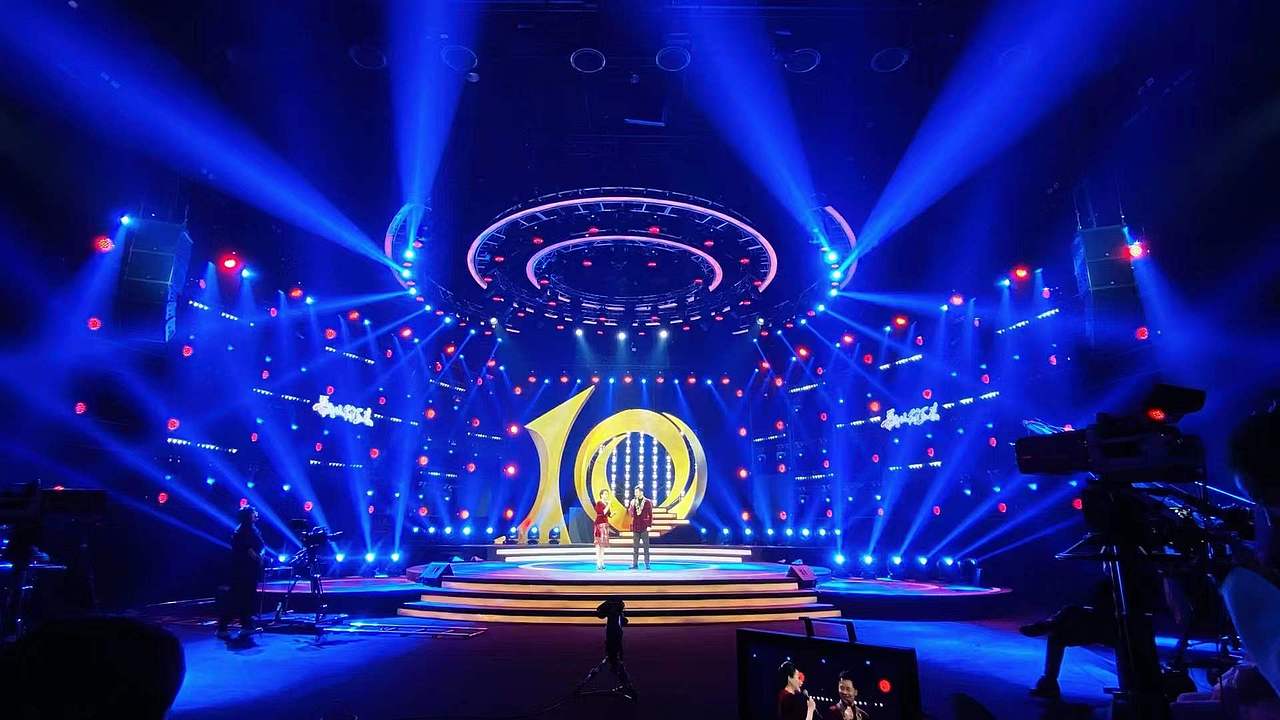 《歌从黄河来》舞美设计