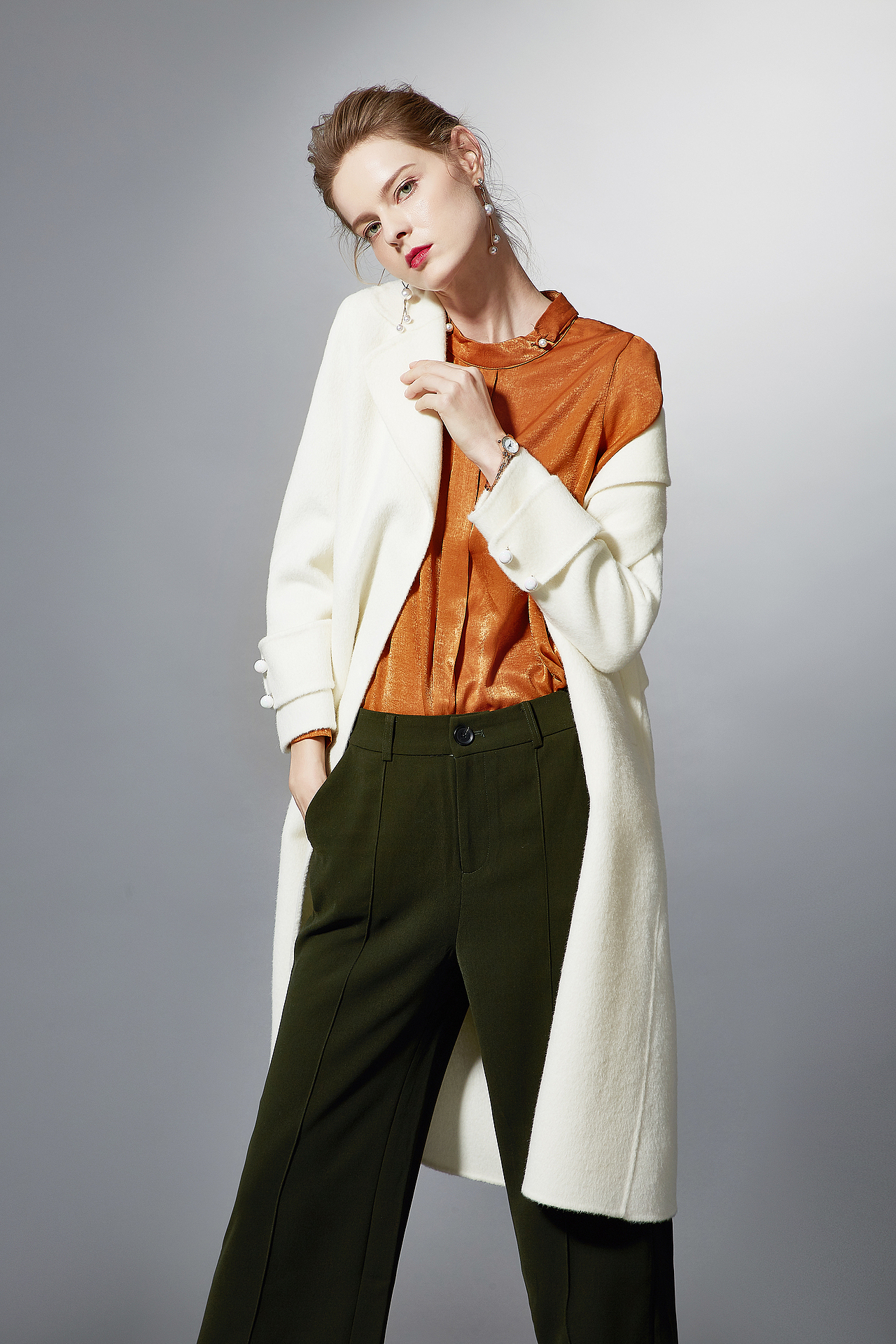 羊绒大衣的拍摄 更注重的质感的体现