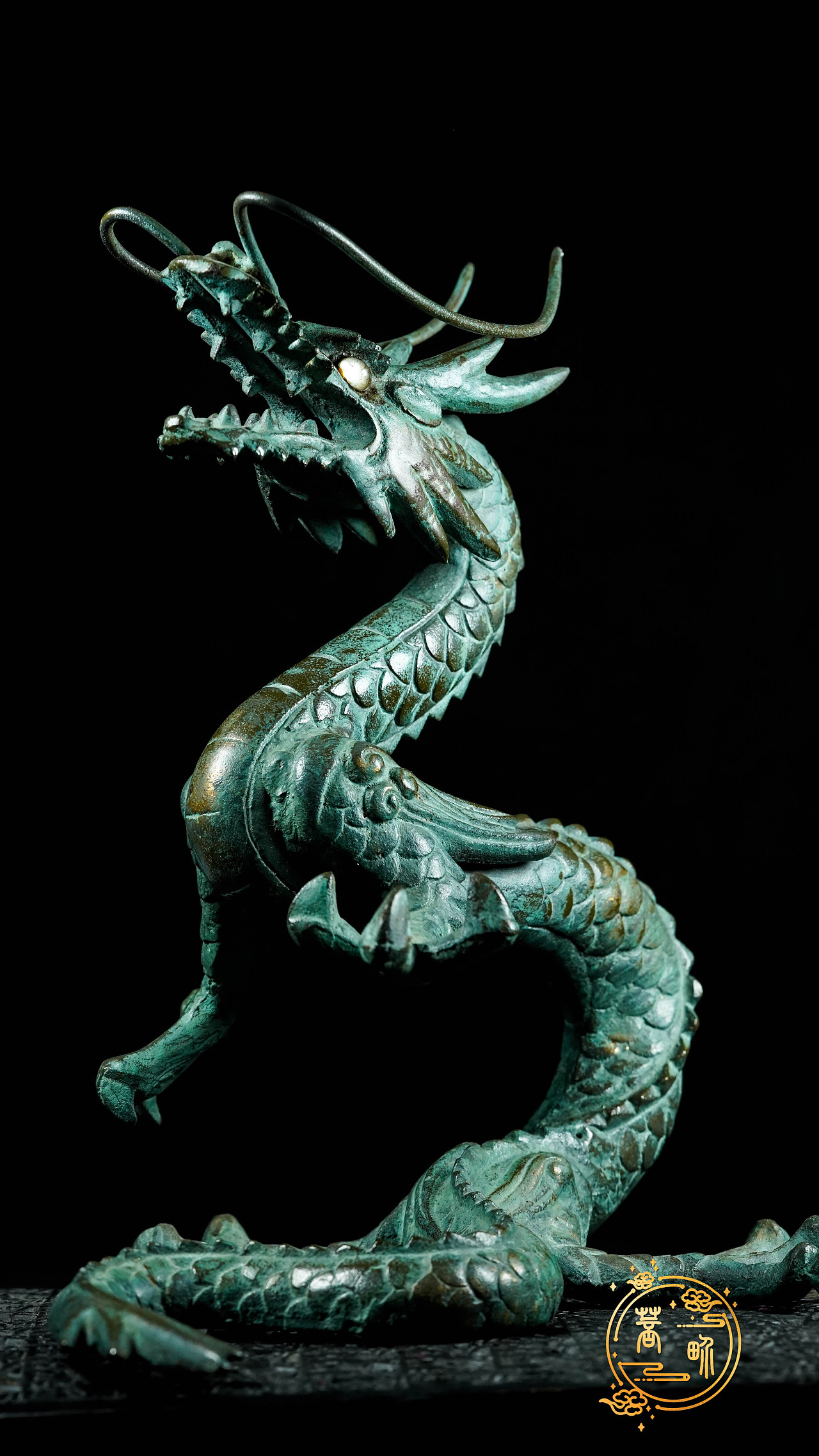 青铜制的龙像拍摄练习