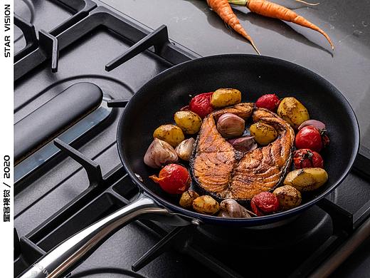 锅具套装 | 静物产品 | 美式套装不粘锅暗调