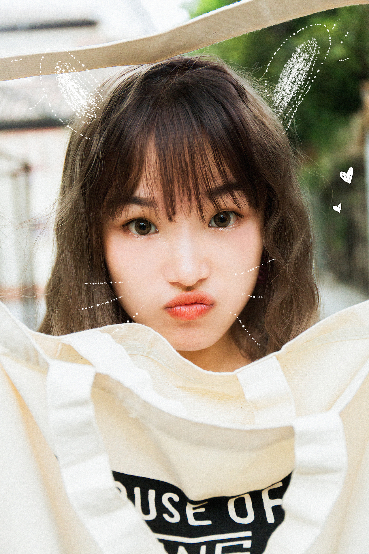 那天多云,但挡不住你可爱。