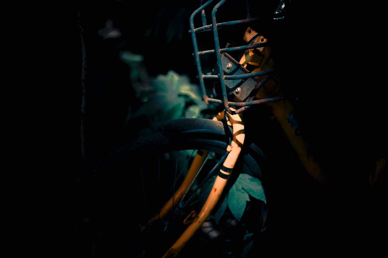 铁与草（图ZMTU1NjgwNjQ0） - 产品摄影 - 站酷设计师居音十四原创素材 - 站酷ZCOOL