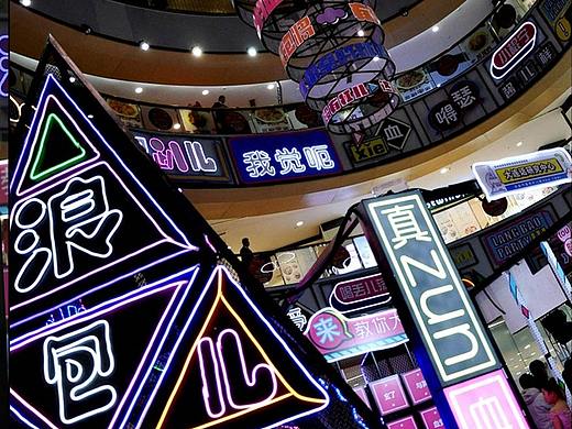 大连佳兆业购物广场圣诞美陈设计