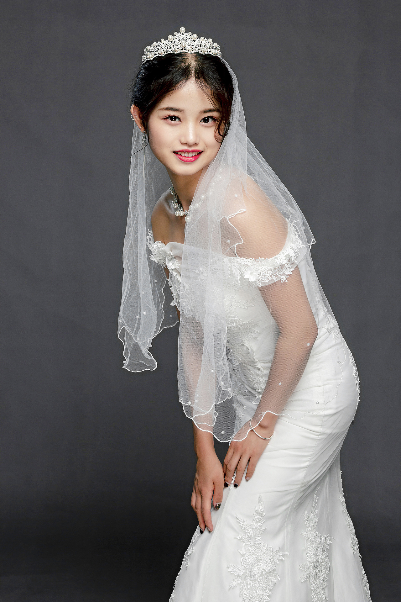 《图片》棚拍婚纱