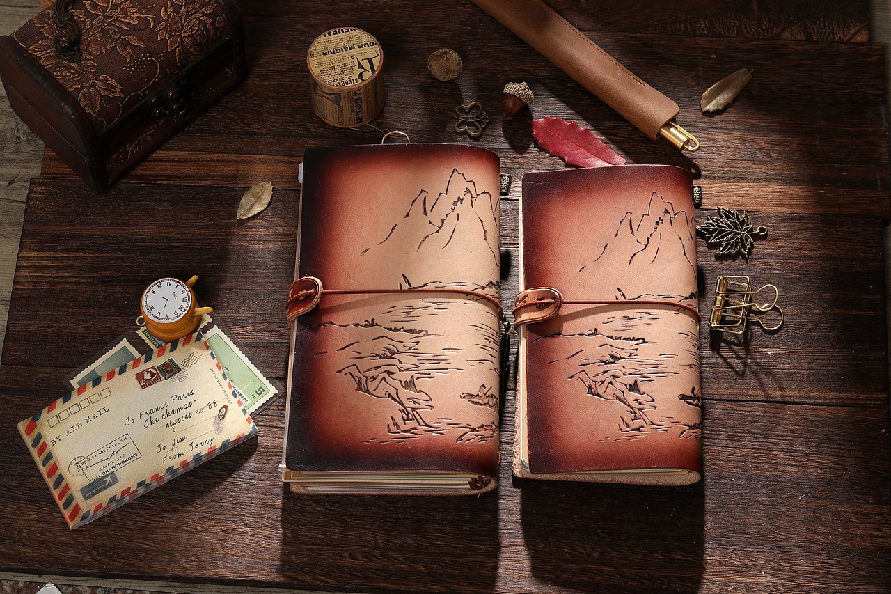 群星/ 大象皮雕本手工牛皮旅行本（图ZMTEzODY2NzQ0） - 工艺品设计 - 站酷设计师群星本册原创素材 - 站酷ZCOOL