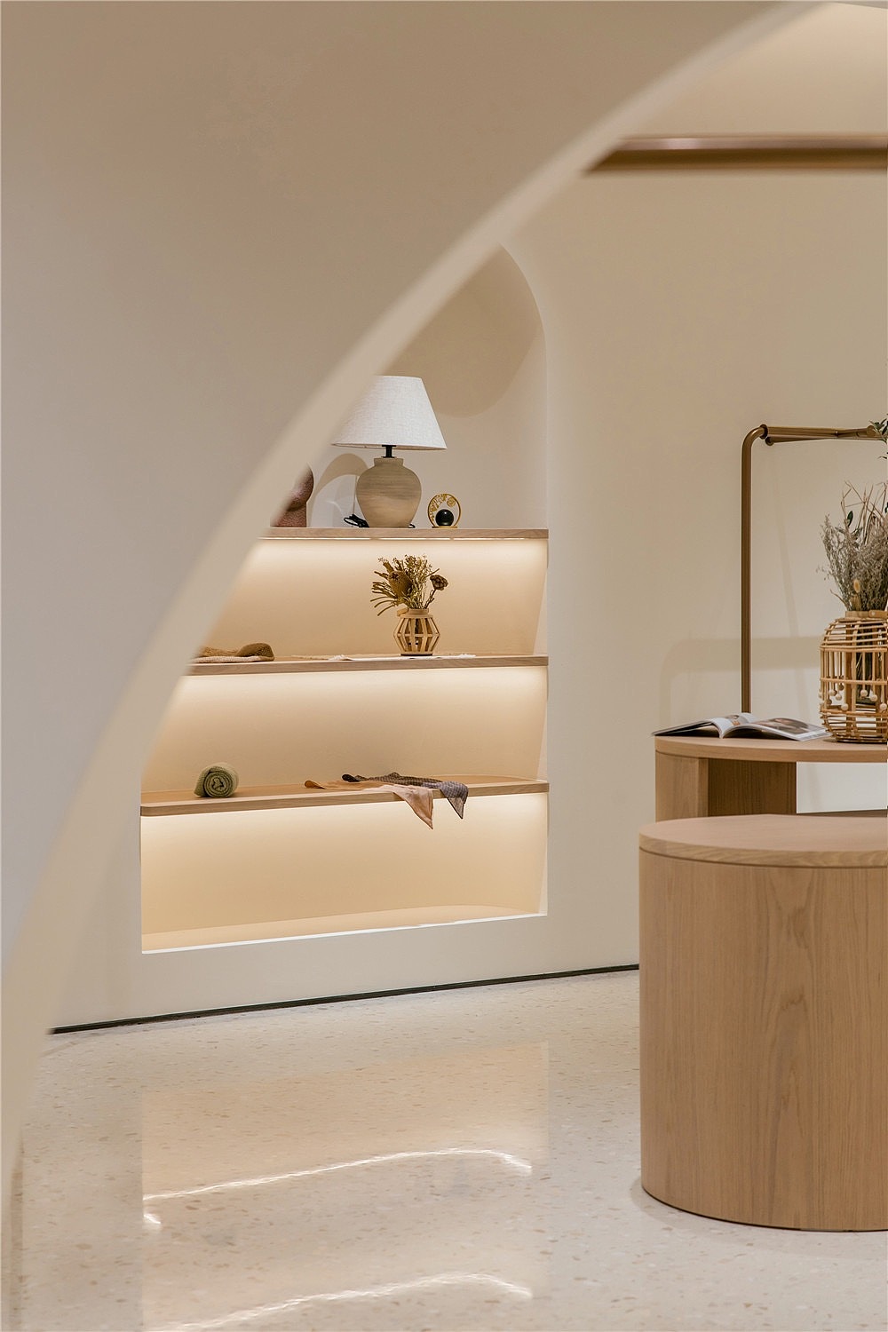 服装店设计（图ZMjk2NDk5MTIw） - 商业空间设计 - 站酷设计师帝易空间设计原创素材 - 站酷ZCOOL