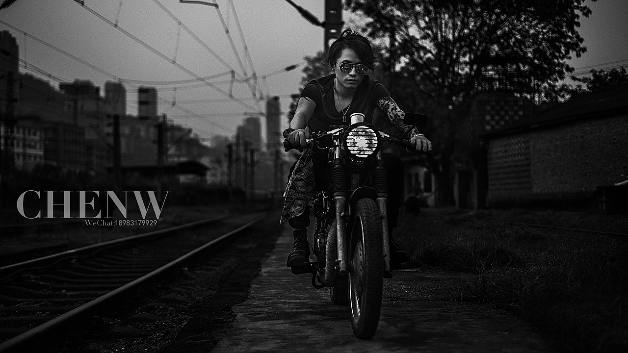 复古机车人像摄影