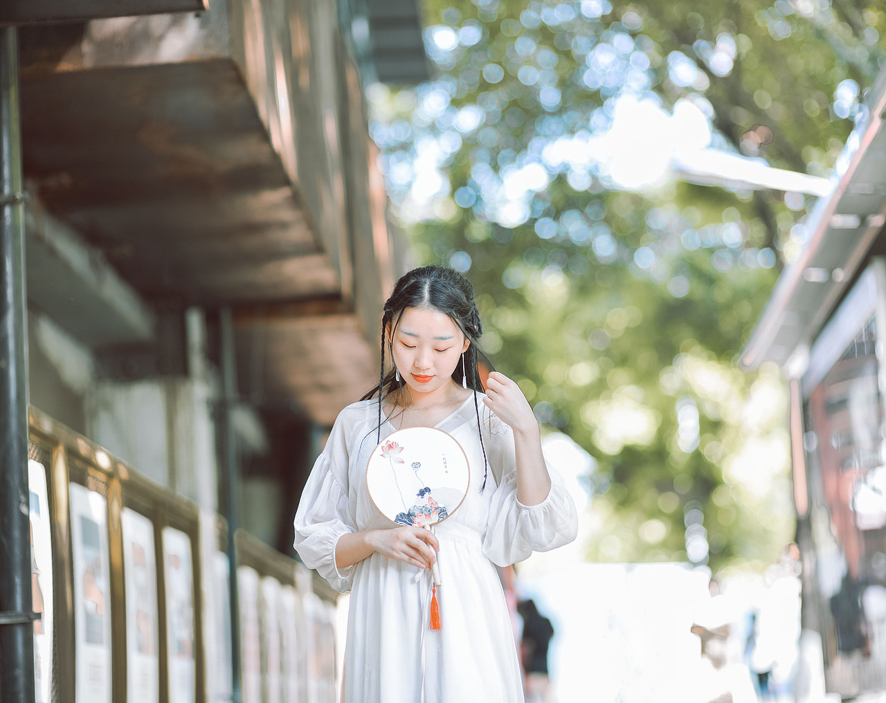 曲终弦断人散尽  浮生若梦在其中