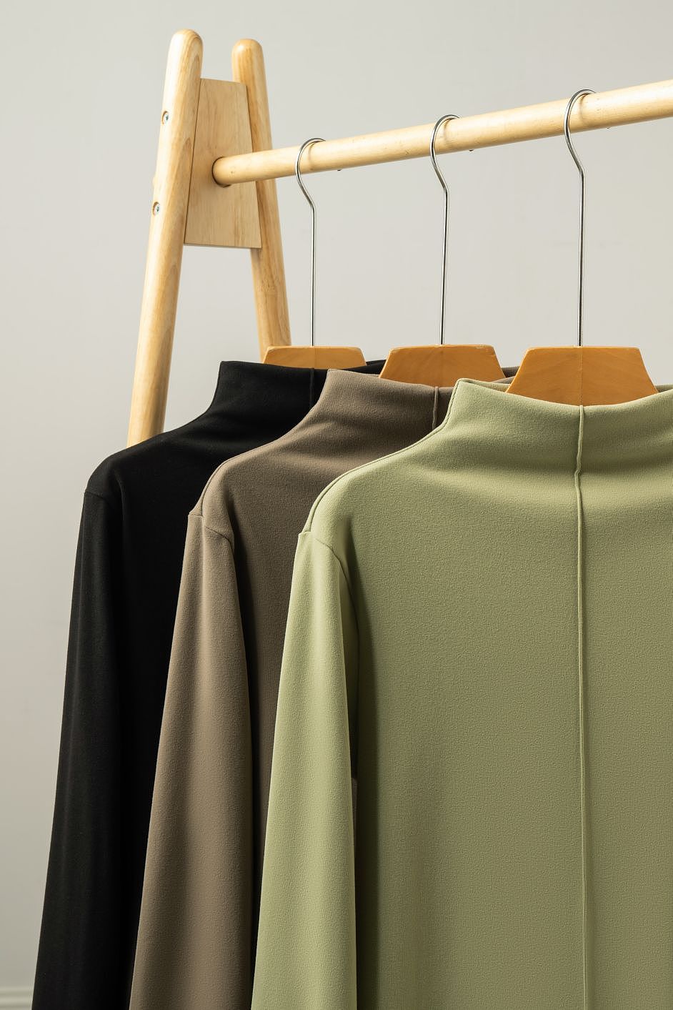 服装挂拍 摆拍 平铺 打底衫拍摄 电商图片摄影