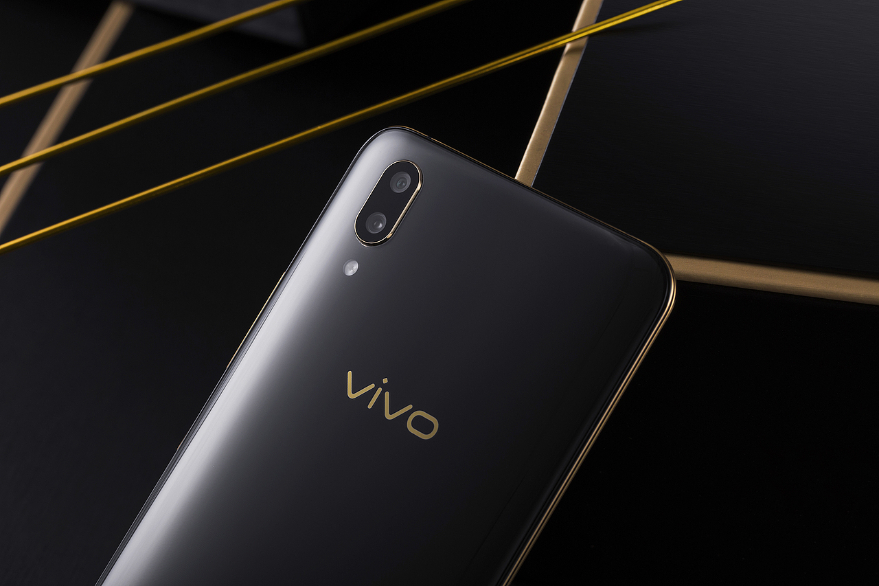 vivo x21 黑金版&热血街舞团限定鹿晗礼盒（图ZMTEyNTg3Mjc2） - 产品摄影 - 站酷设计师X老师会拍照原创素材 - 站酷ZCOOL