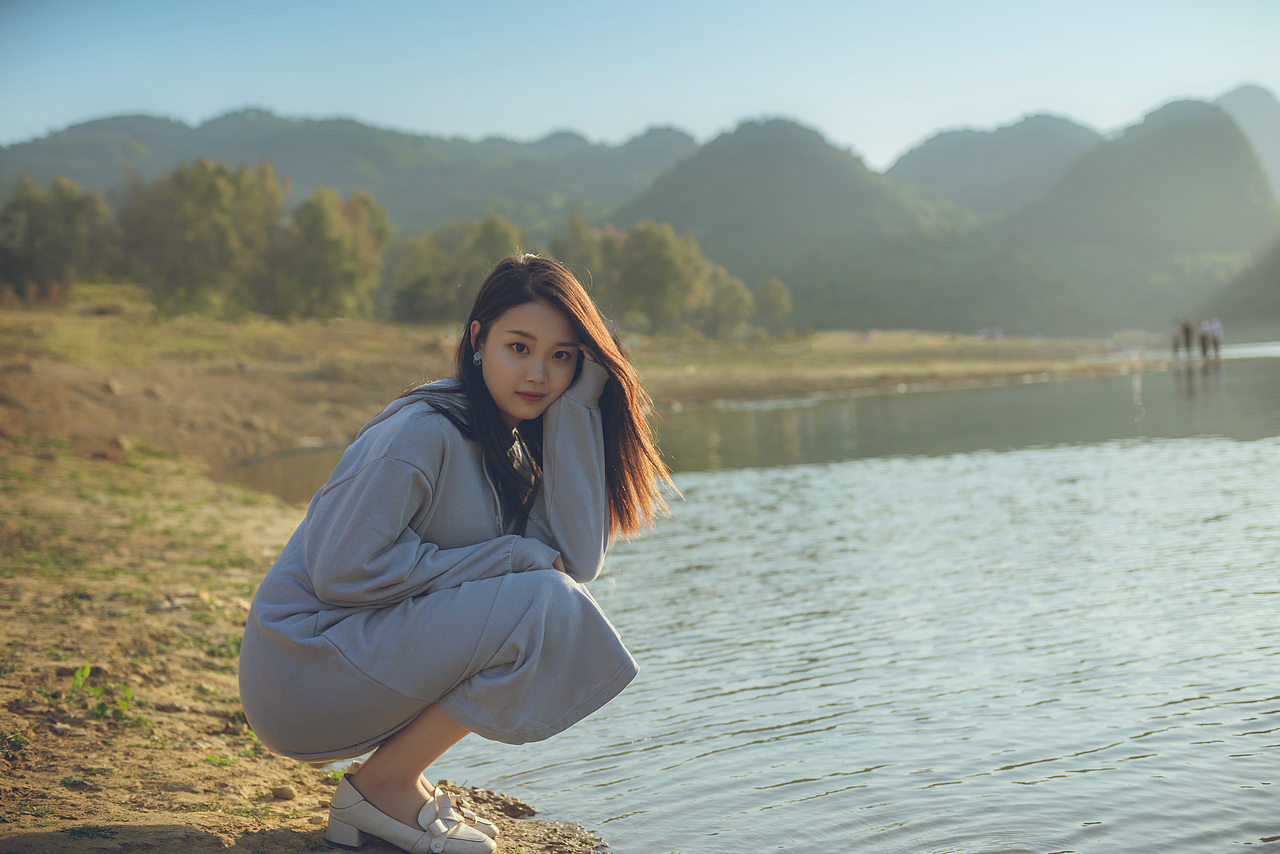 北弓夕阳的背影